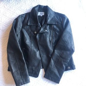 Women’s Black Faux Leather Jacket Cropped w Silver Hardware